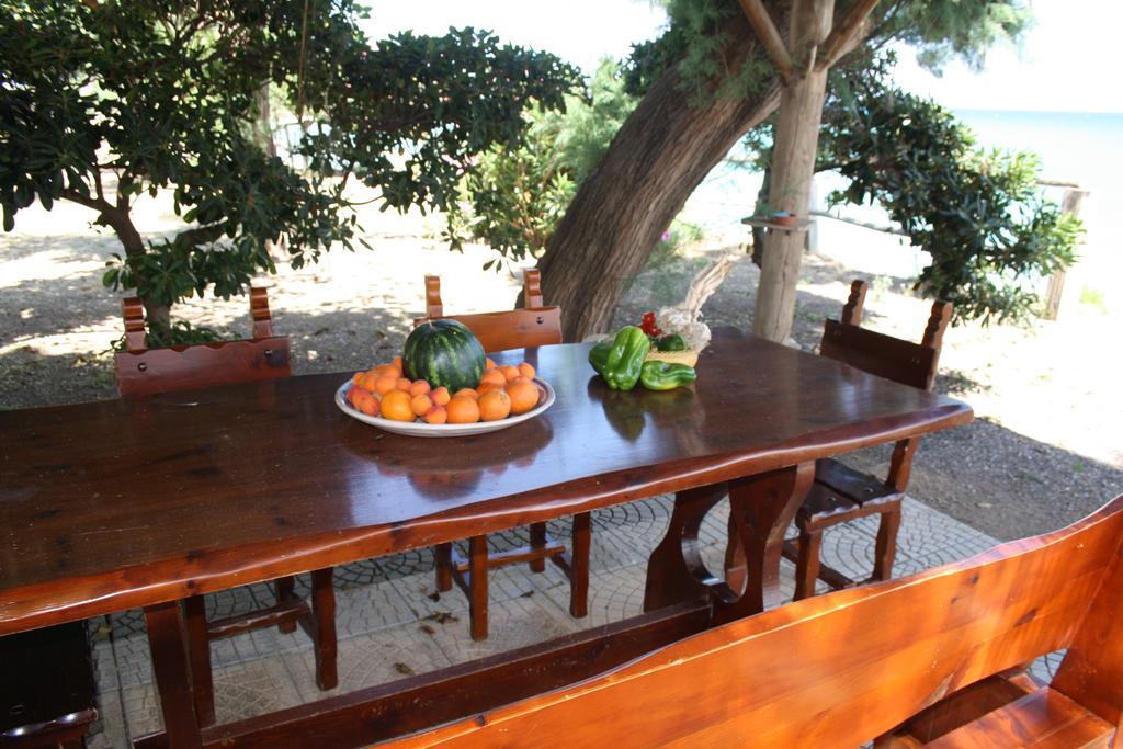 קסטל די טוסה Camere & Case Vacanze Lo Scoglio מראה חיצוני תמונה